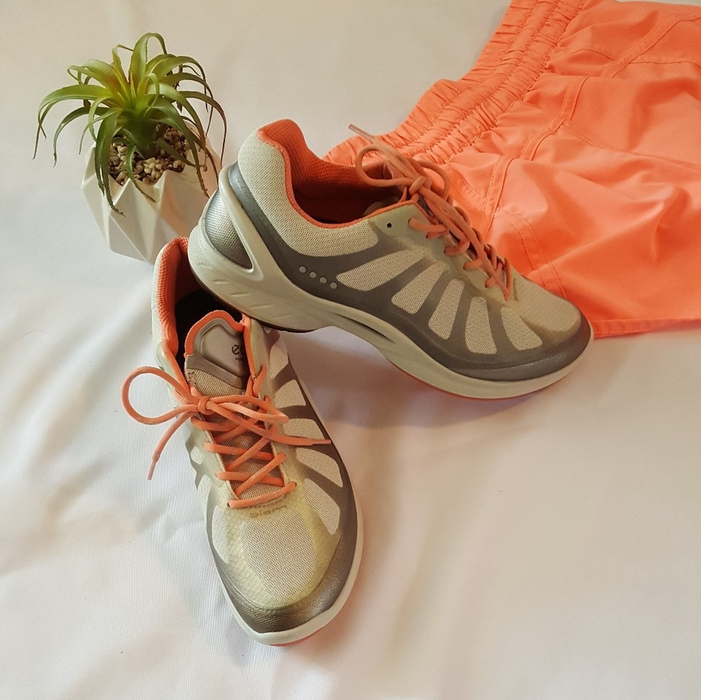 ECCO Biom Fjuel Racer Sneakers